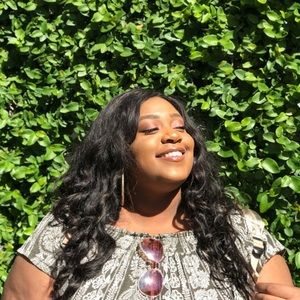 Meet your Posher, Stacy